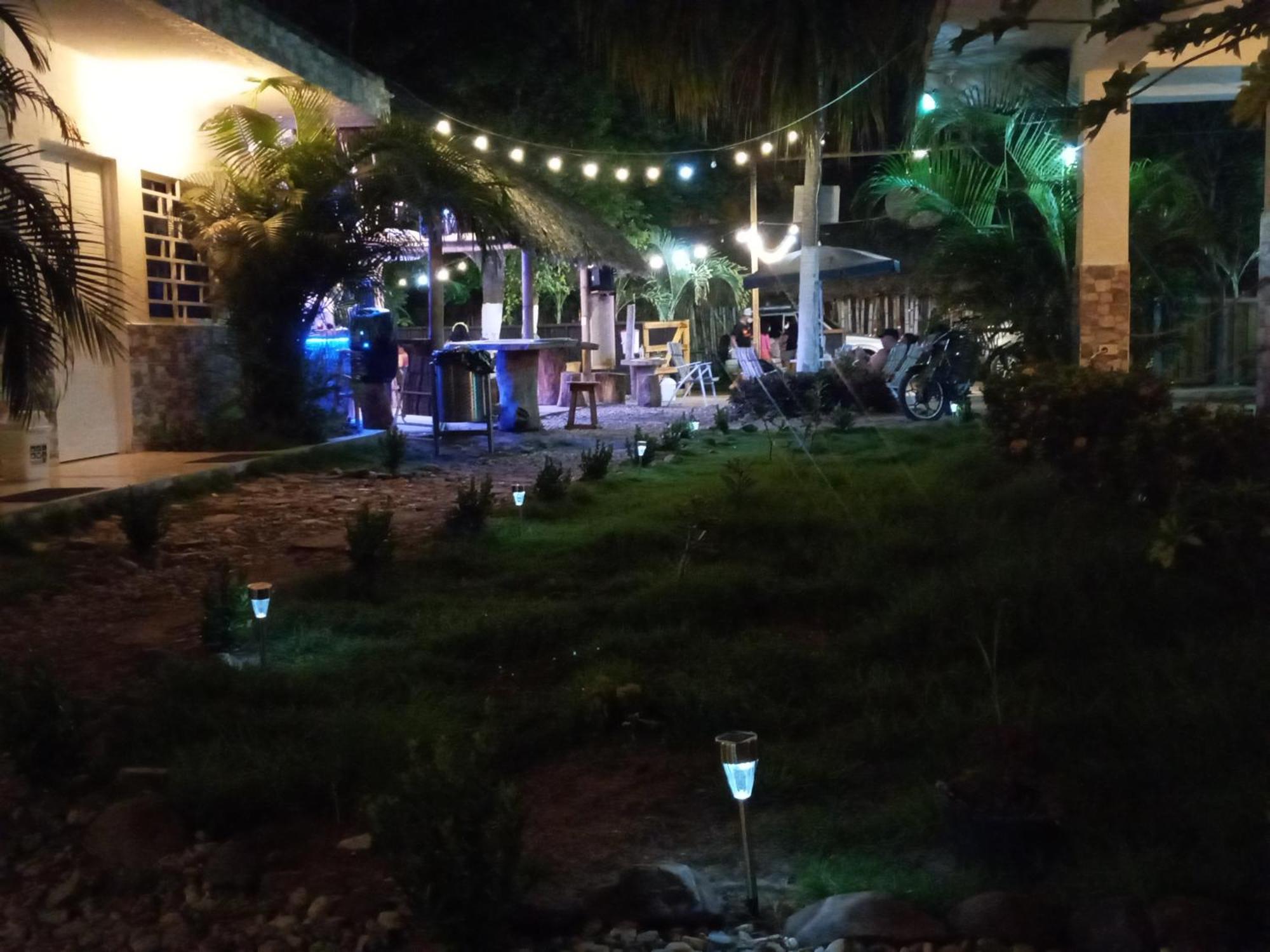 Hostal Cuyagua Palomino Bagian luar foto