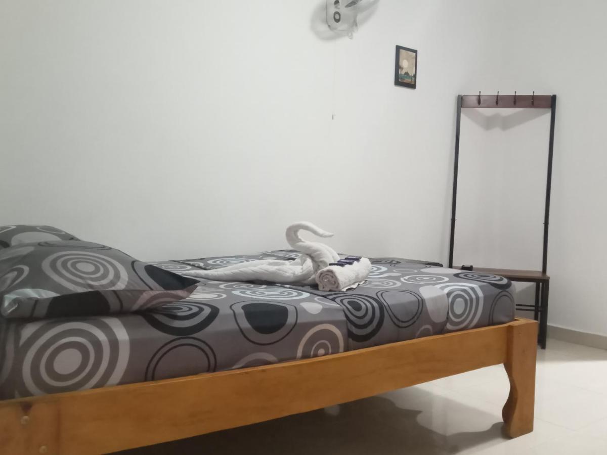 Hostal Cuyagua Palomino Bagian luar foto