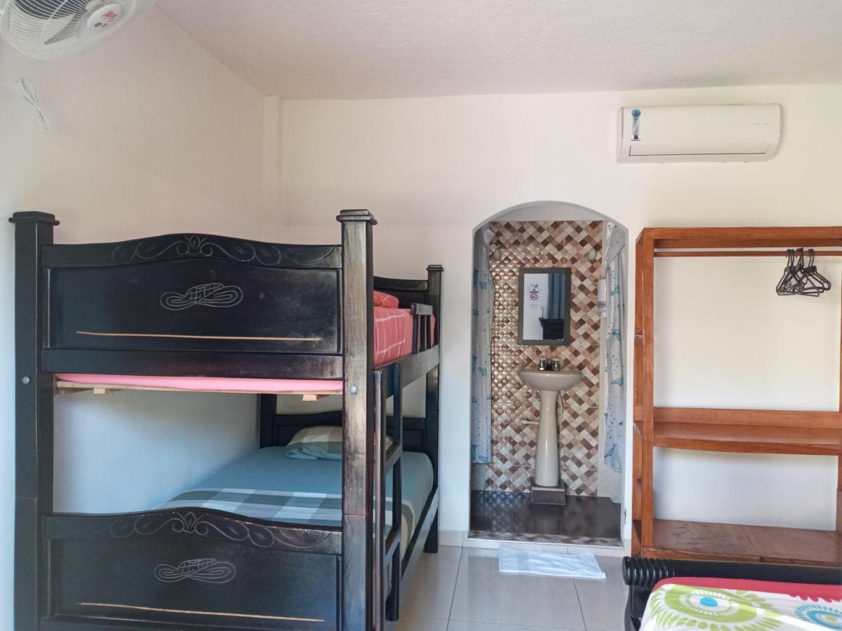 Hostal Cuyagua Palomino Bagian luar foto