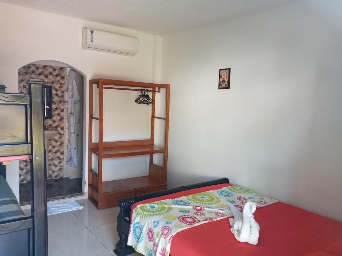 Hostal Cuyagua Palomino Bagian luar foto