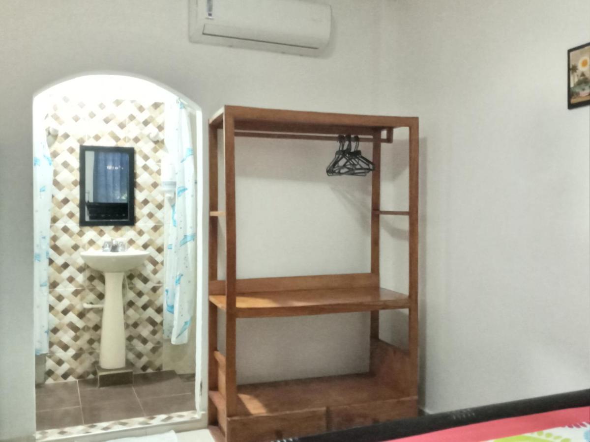 Hostal Cuyagua Palomino Bagian luar foto