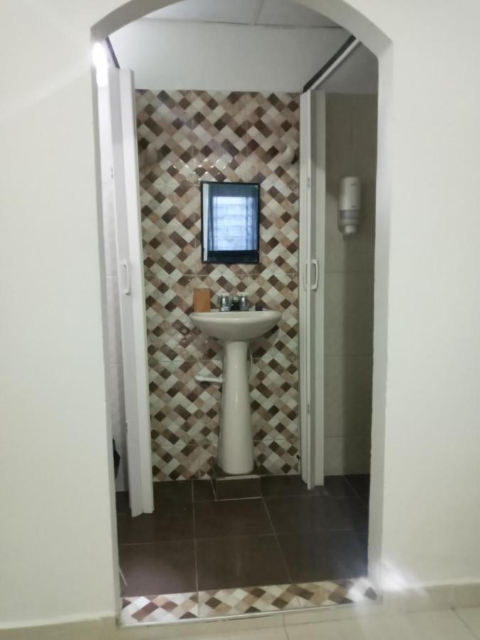 Hostal Cuyagua Palomino Bagian luar foto